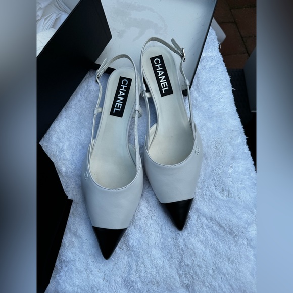 Chanel classic ballet two tone slingbacks NWB pointed toes 39.5 - Picture 13 of 15